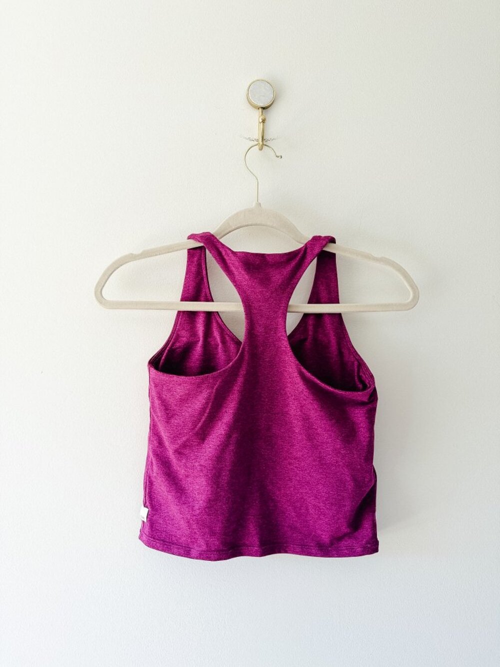 Vuori Women's Halo Performance Crop 2.0, Size Small - Picture 7 of 7